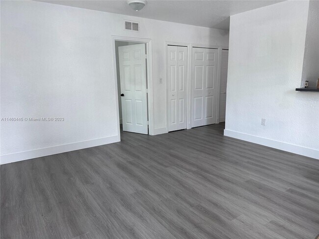 Building Photo - 5729 NW 5th Ave