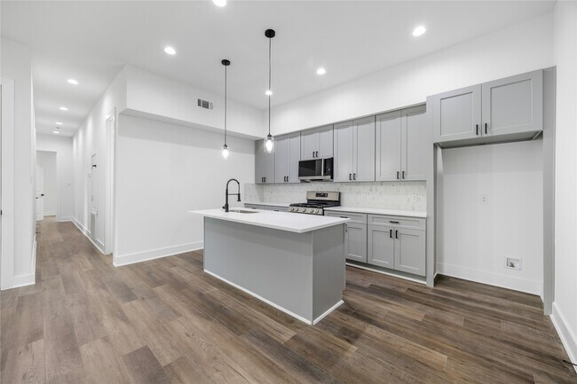 Foto del edificio - 955 Elkhart St