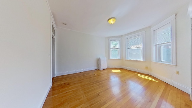 Foto del edificio - 42 Strathmore Rd