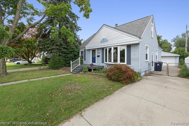Building Photo - 1023 Amelia St