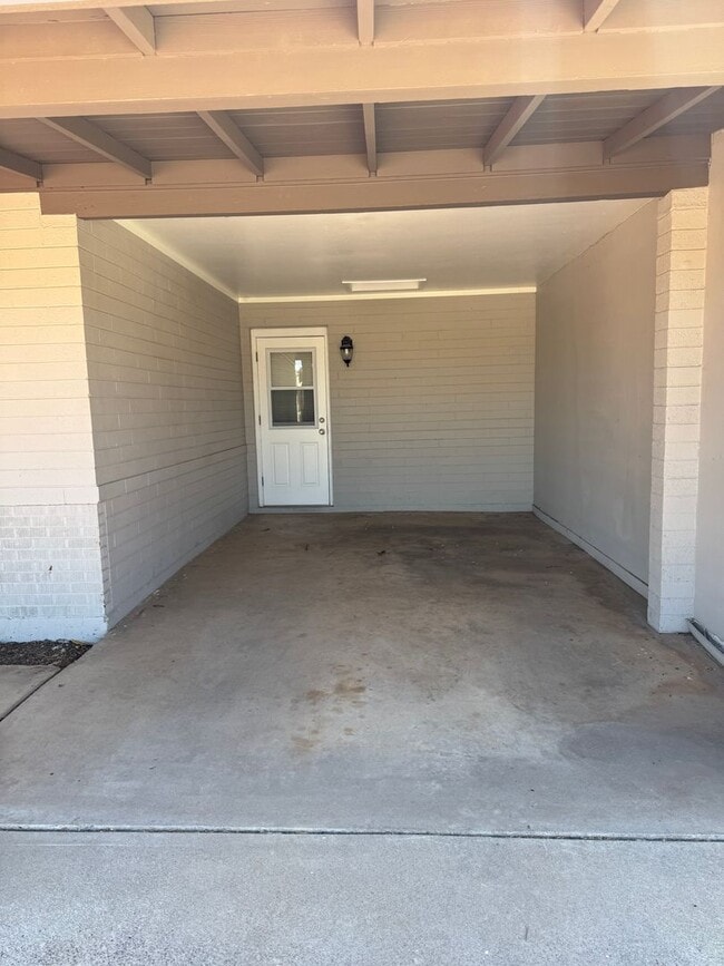 Building Photo - Single Story 4 bedroom Scottsdale Home