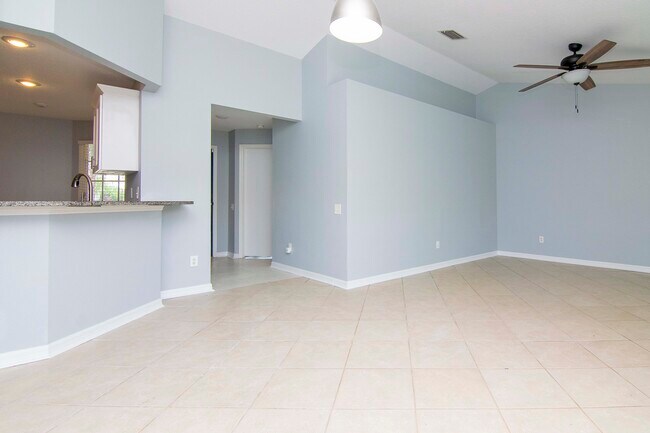 Building Photo - 10614 Cami Ct