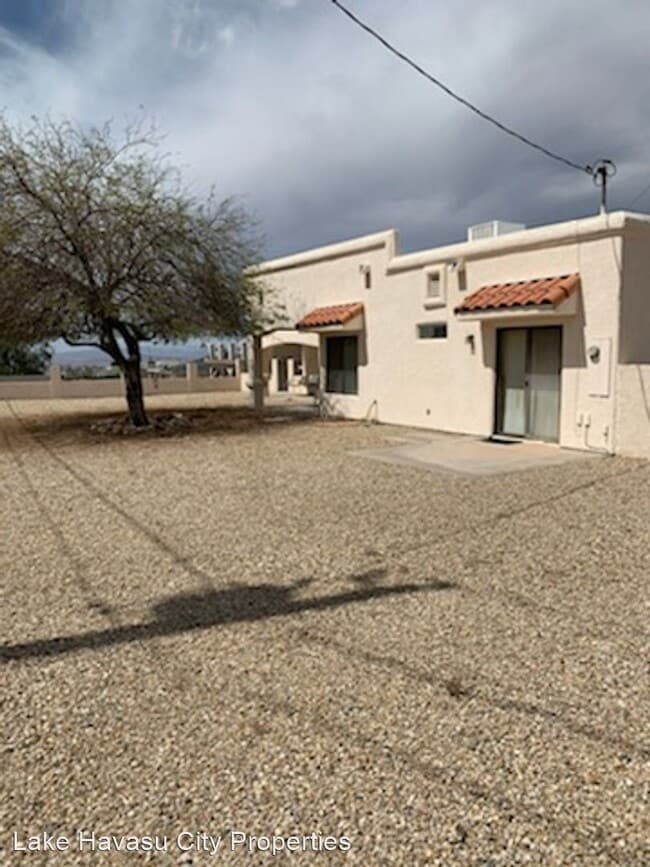 Building Photo - 3 br, 2 bath House - 3270 Fan Palm Dr