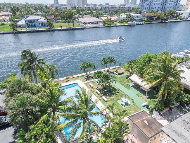 Foto del edificio - 2001 S Ocean Dr