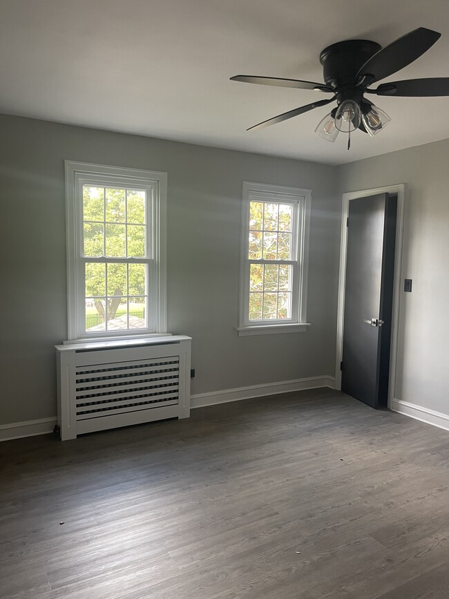 Main Master bedroom - 1235 Tatamy Rd