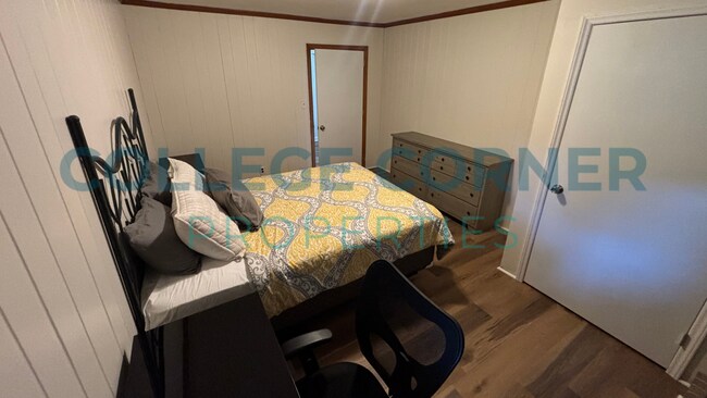 Foto del edificio - 1465 Brookwood- 4 BR,2 Bth house