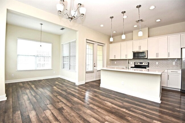 Building Photo - 1620 Lobelia Dr
