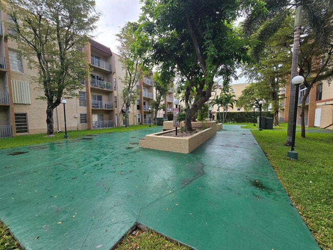 Foto del edificio - 4715 NW 7th St