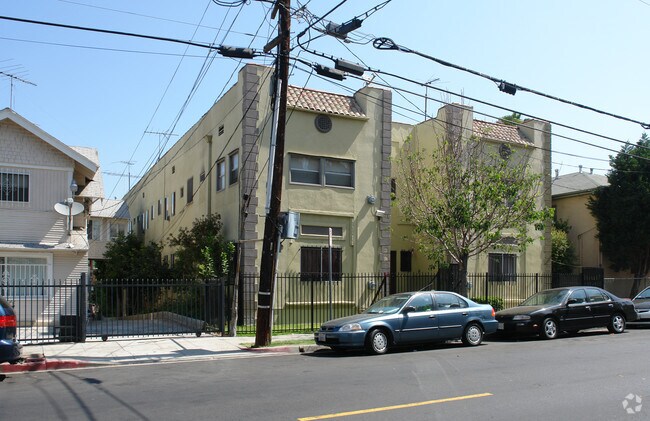 Building Photo - 2817 San Marino St