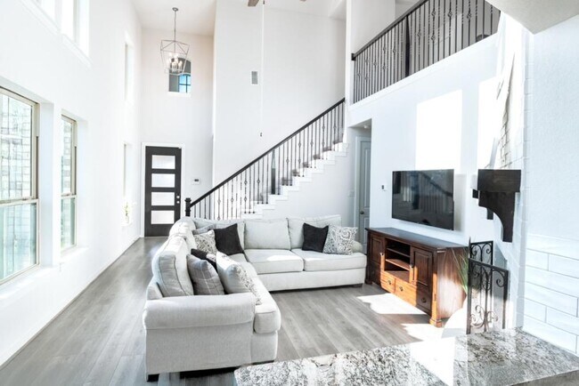 Foto del edificio - 8100 Copper Prairie Bend