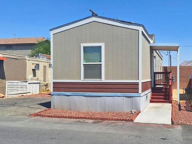 Foto del edificio - 4487 E Lake Mead Blvd