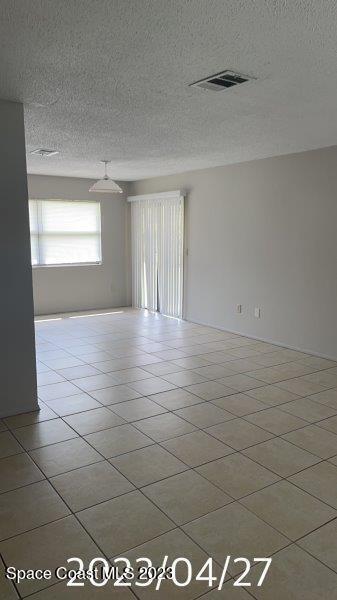 Building Photo - 1370 Vater Ave