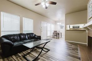 Foto del edificio - 2901 San Jacinto Blvd