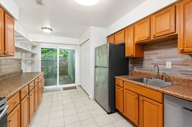 Foto del edificio - Virginia Beach Townhome