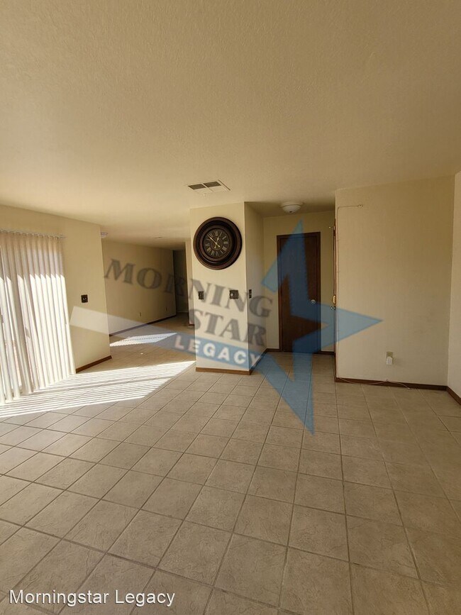 Foto del edificio - 4 br, 3 bath House - 4230 Tellbrook Rd
