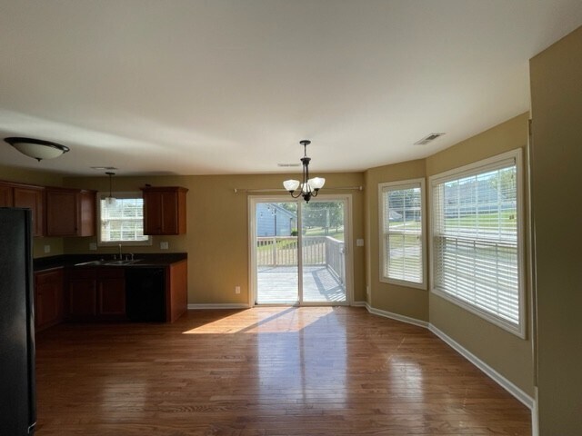 Building Photo - 7307 Sheena Ln
