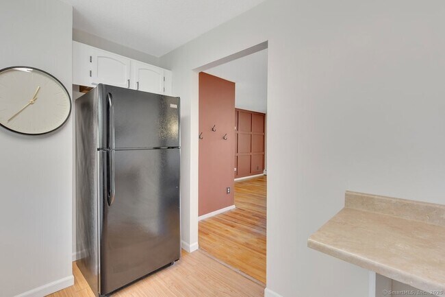 Foto del edificio - 476 Oak Ave