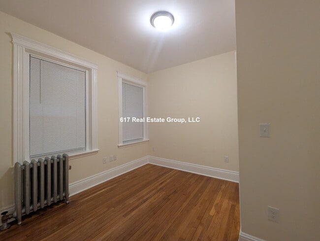 Foto del edificio - 29 Park Dr