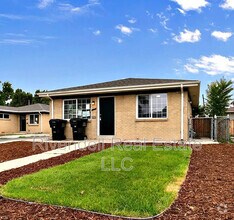 Building Photo - 1320 Winona Ct