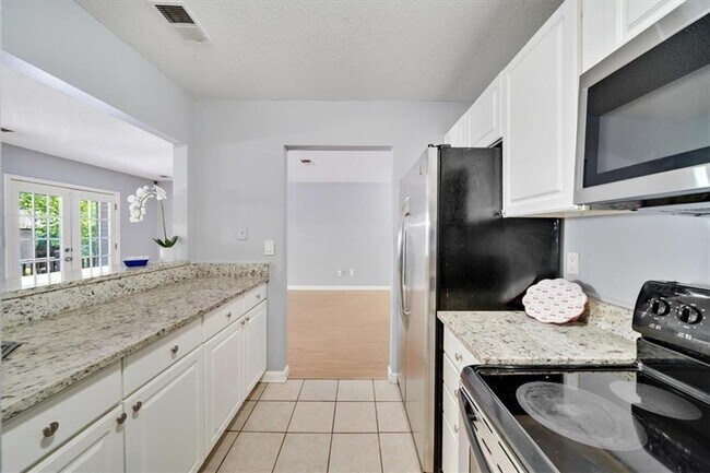Foto del edificio - 3599 Woodbriar Cir