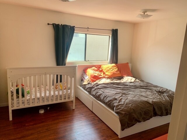 Dormitorio - 2642 1/2 S Corning St