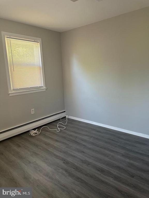 Foto del edificio - 4623 Belmont Ave