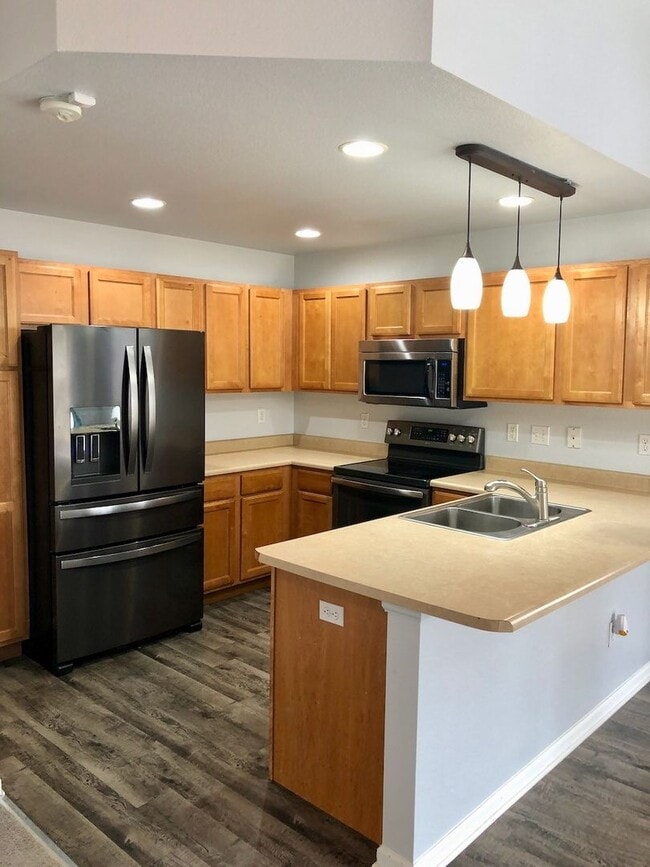 Building Photo - Charming Ranch Home with Office, A/C & Fen...