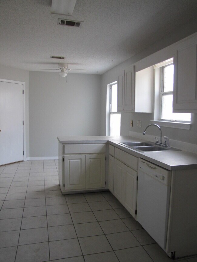 2809 Geronimo Dr Crestview FL 32539 House For Rent In Crestview FL 