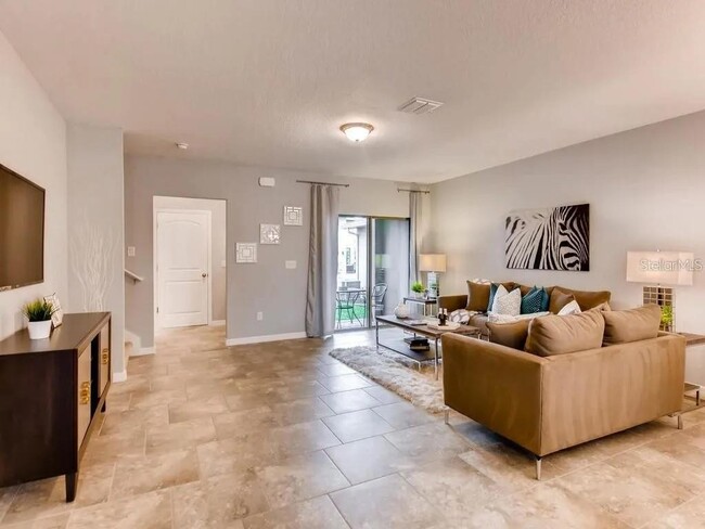 Foto del edificio - 17061 Water Spring Blvd