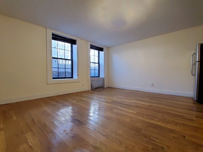 Foto del edificio - 360 Franklin Ave