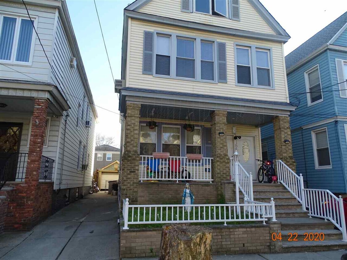 Foto principal - 168 W 32nd St