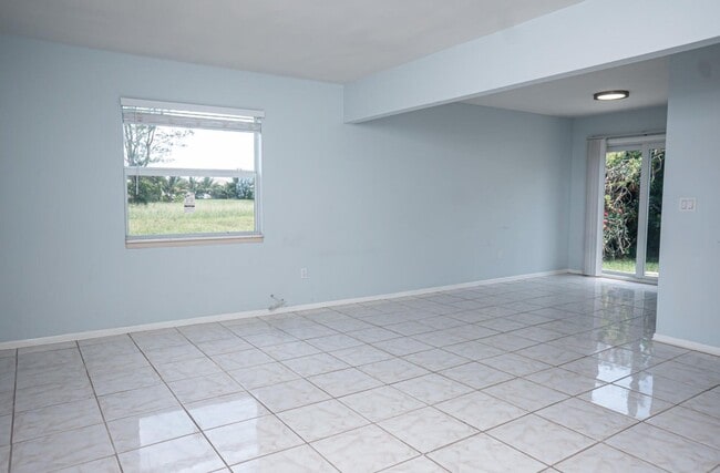 Building Photo - 646 Eldorado St