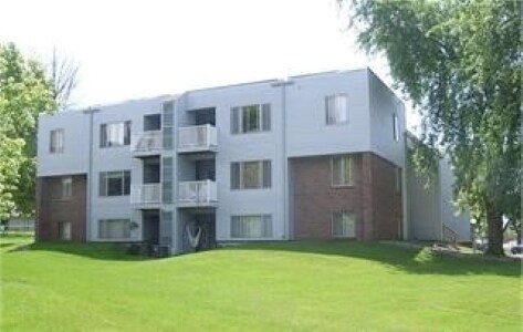 Foto del edificio - 3020 Regency Ct