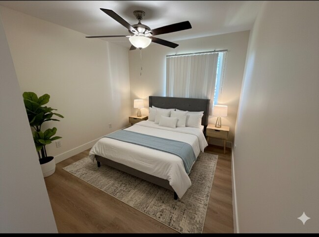 Foto del edificio - 1533 Monterey Pine Dr