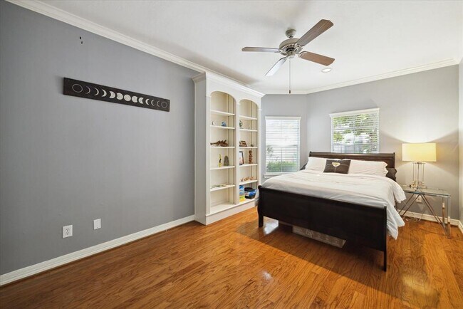 Foto del edificio - 5403 Blossom St