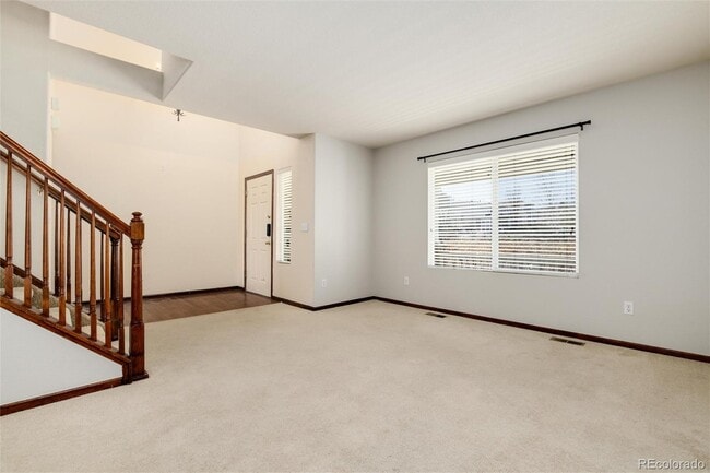 Building Photo - 9865 Falcon Ln