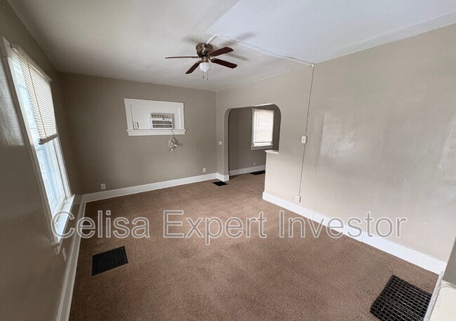 Building Photo - 3609 S Harrison St