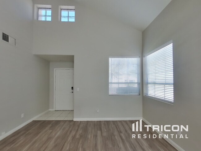 Building Photo - 8113 Kempston Ct