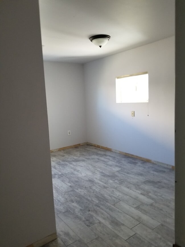 Bedroom 2 - 219 East Montezuma Avenue