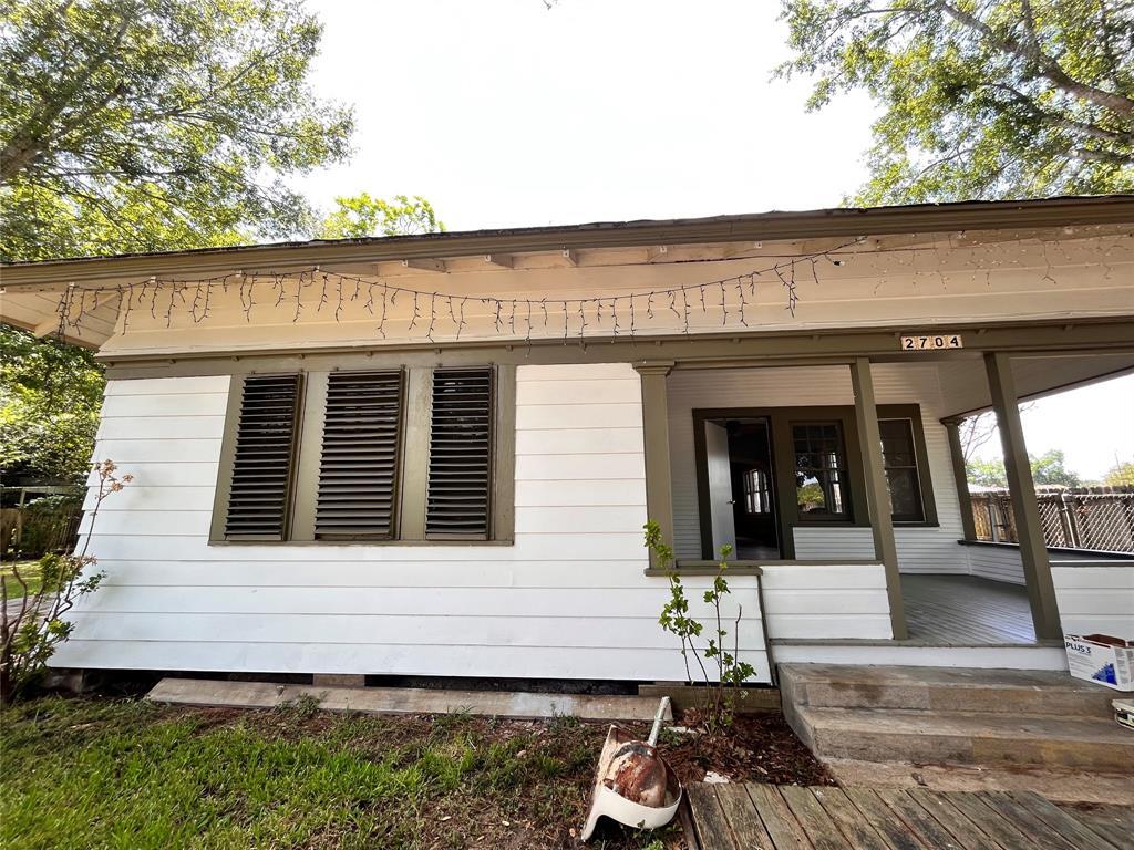 Primary Photo - 2704 Avenue G