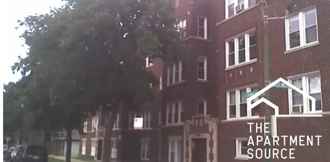 Building Photo - 3001-3009 N Francisco Ave