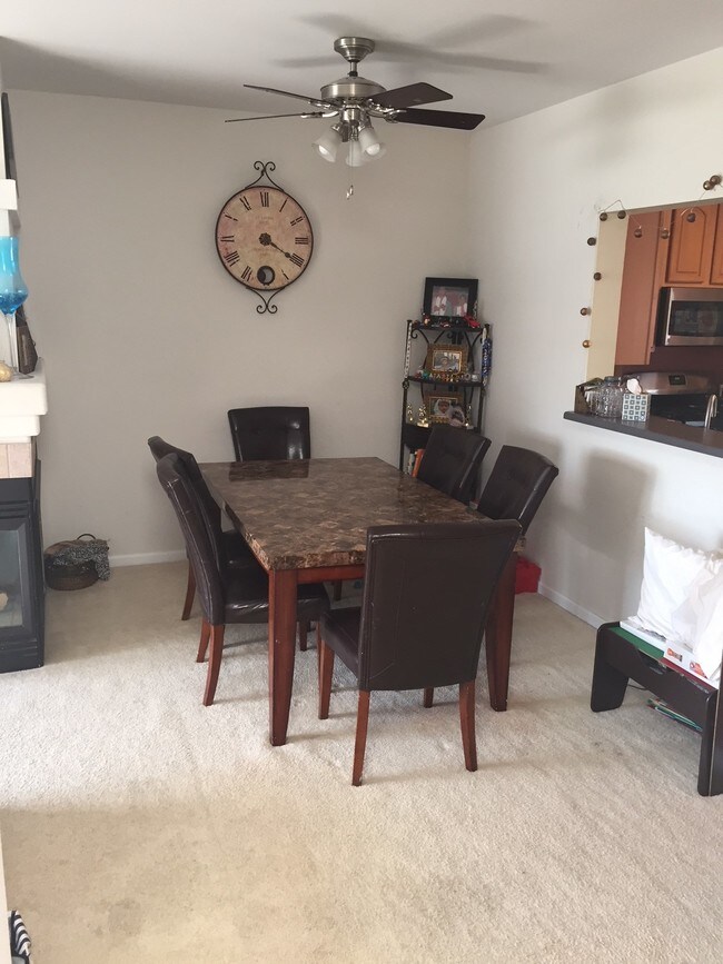 Dining Room - 1086 Savoy Ct