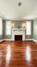 Building Photo - 7 Greycliff Rd
