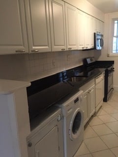 Building Photo - 612 Newton Pl NW