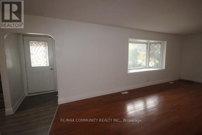 Building Photo - 64 Admiral Rd