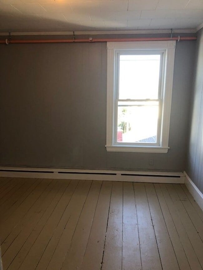Foto del edificio - 3 Bedroom Apartment - 1st Floor Unit