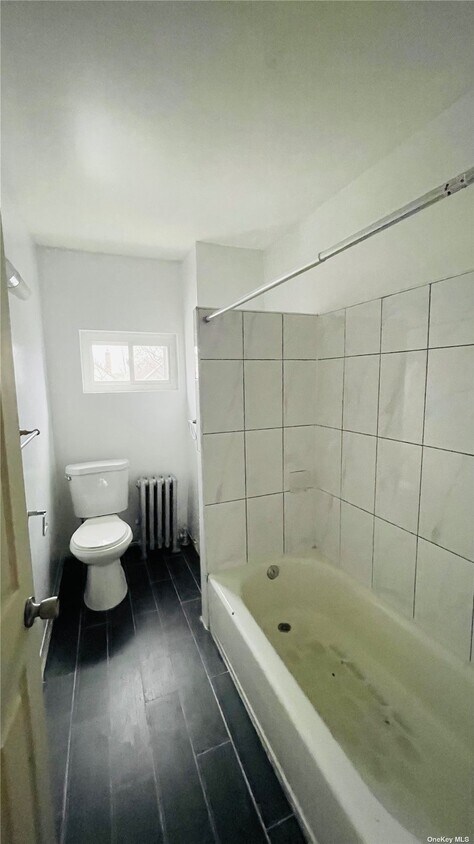 Primary Photo - 84-10 106th Ave