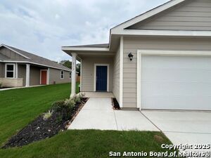 Building Photo - 2112 Darst Dr
