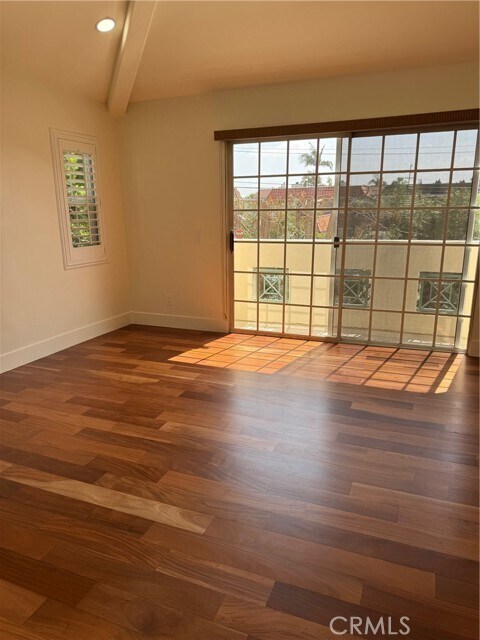 Foto del edificio - 18407 Mansel Ave