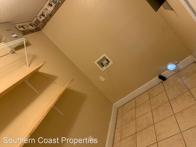 Building Photo - 3 br, 2 bath House - 1457 Enterprise Drive